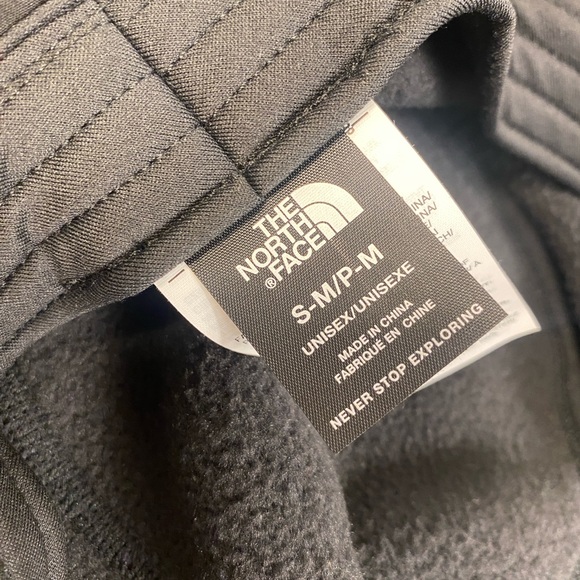 The North Face Black Fleece Bucket Hat Cap Cragmont Unisex (S/M )NWT - Picture 5 of 6